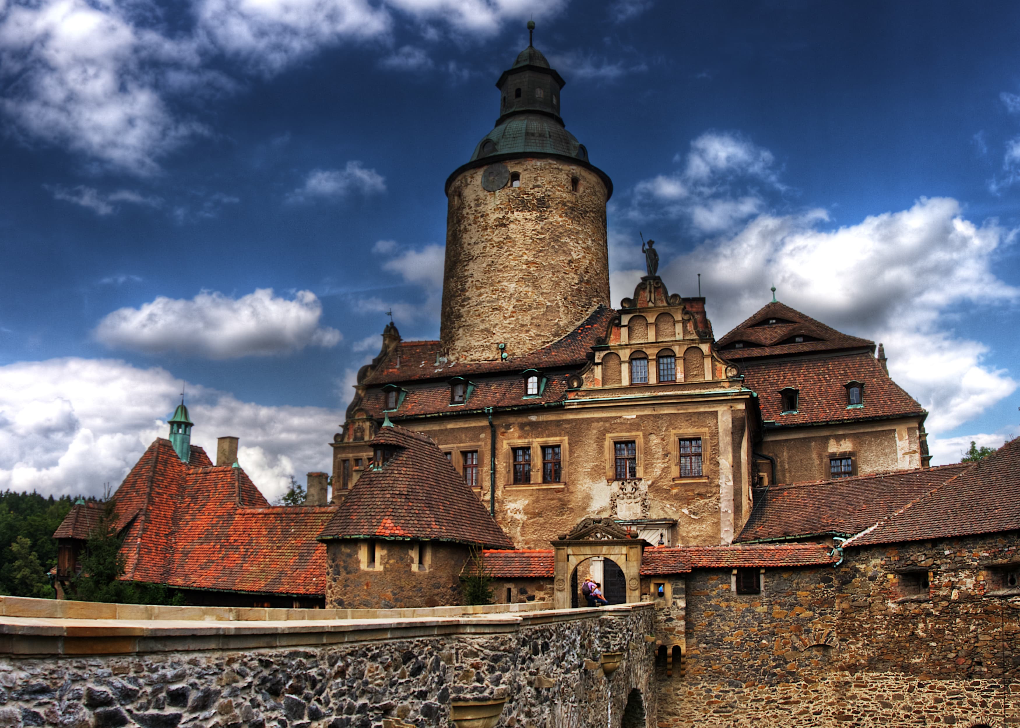 Zamek Książ i Tajemnice Gór Sowich — Projekt Riese